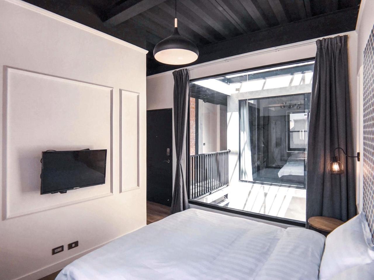 The Gatsby Apartment Tainan Exteriör bild